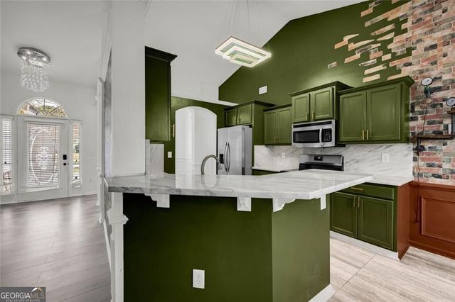 1291 Tumblerock Court, Loganville, GA 30052