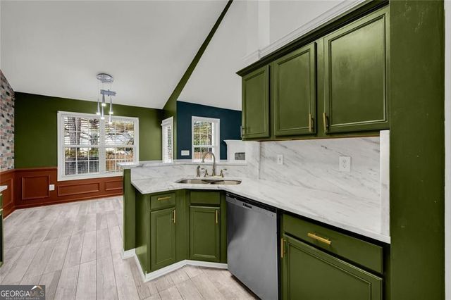 1291 Tumblerock Court, Loganville, GA 30052