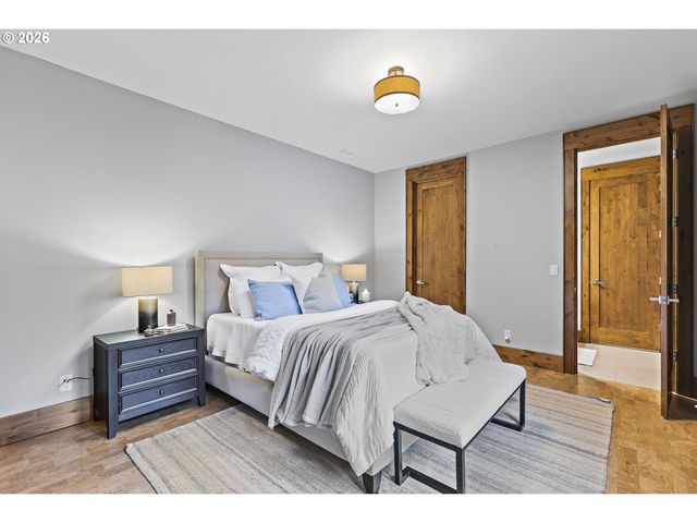 2826 COEUR D ALENE Dr, West Linn, OR 97068