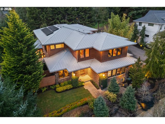 2826 COEUR D ALENE Dr, West Linn, OR 97068