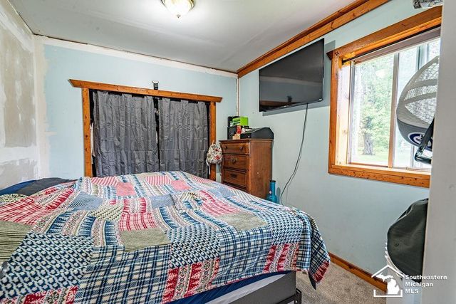 14374 Oakville Waltz Road, London Twp, MI 48191