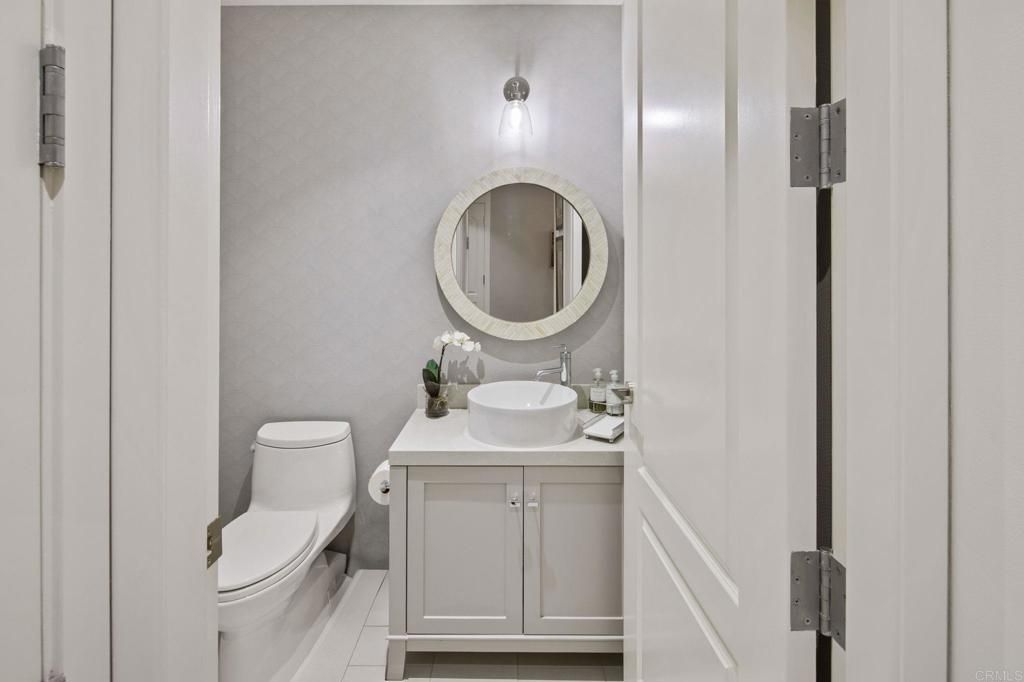 Image 18 of property listing at 550 Front Street 1401, San Diego, CA 92101