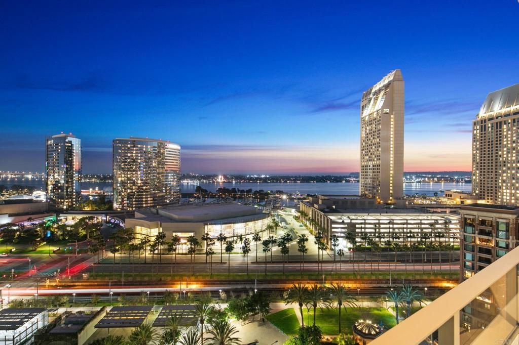 Image 38 of property listing at 550 Front Street 1401, San Diego, CA 92101