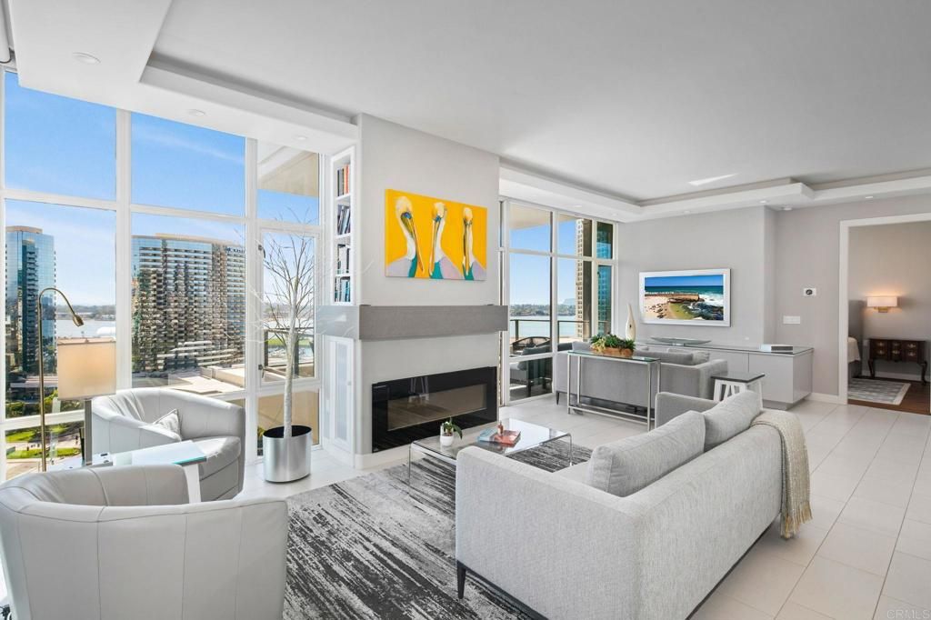 Image 8 of property listing at 550 Front Street 1401, San Diego, CA 92101