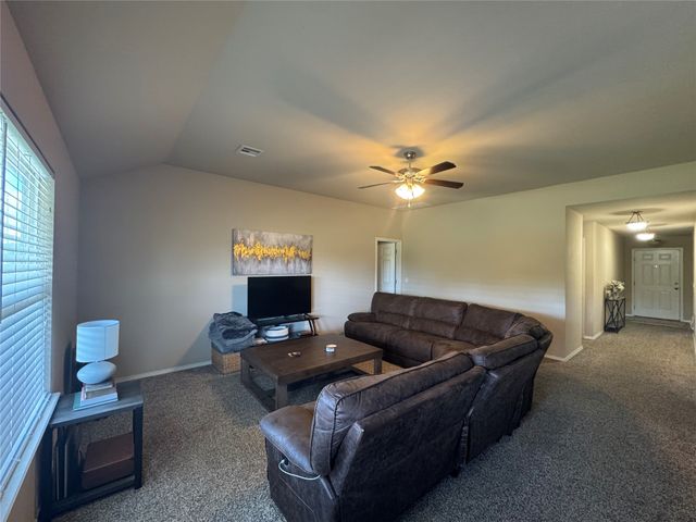 6608 N 128th East Avenue, Owasso, OK 74055