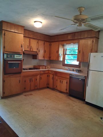 109 Shoally St., Boiling Springs, SC 29316