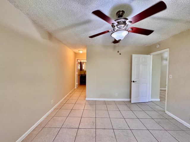11211 Royal Palm Boulevard, Coral Springs, FL 33065