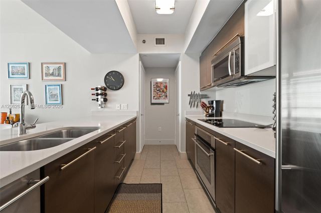 500 Brickell Avenue 1405, Miami, FL 33131
