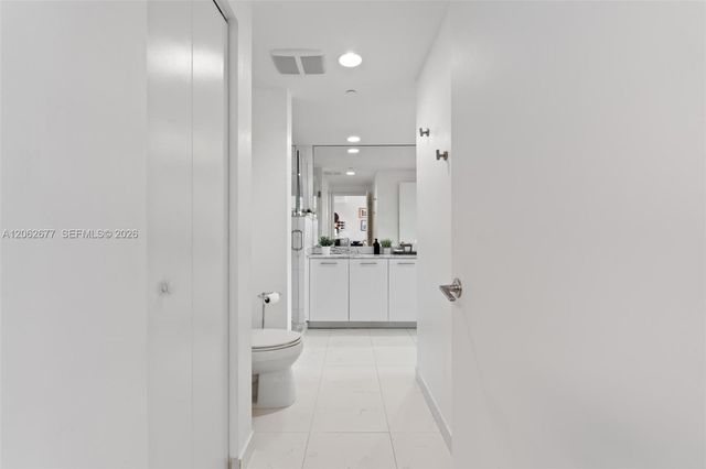 500 Brickell Avenue 1405, Miami, FL 33131