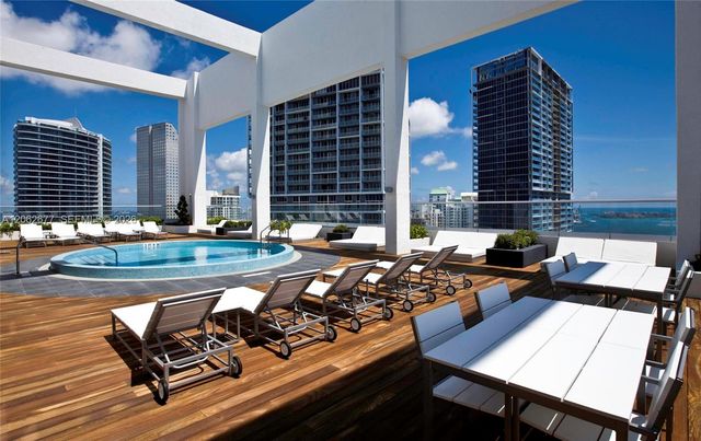 500 Brickell Avenue 1405, Miami, FL 33131