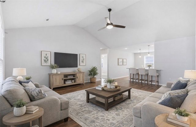 2002 N Yarmouth Court, Siloam Springs, AR 72761