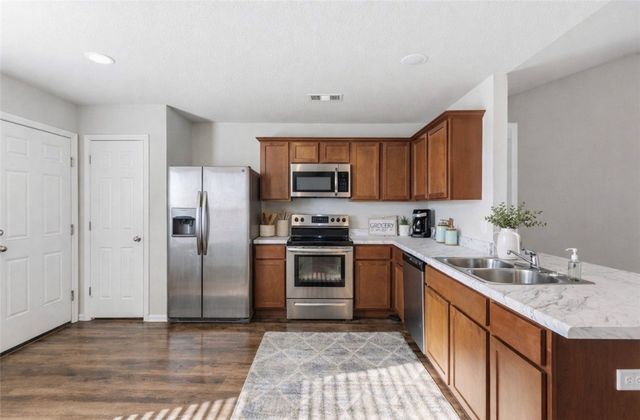 2002 N Yarmouth Court, Siloam Springs, AR 72761