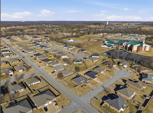 2002 N Yarmouth Court, Siloam Springs, AR 72761