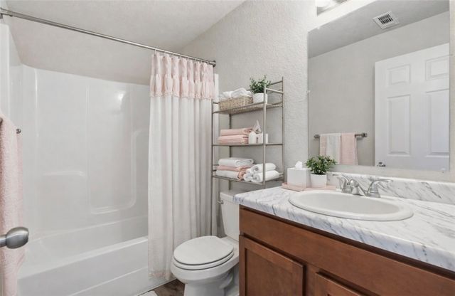 2002 N Yarmouth Court, Siloam Springs, AR 72761