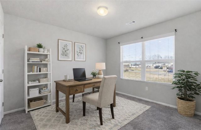 2002 N Yarmouth Court, Siloam Springs, AR 72761