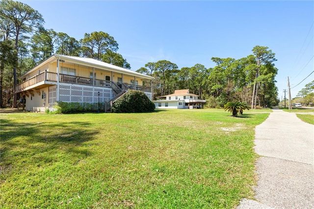 123 Bienville Boulevard, Dauphin Island, AL 36528