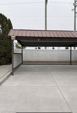 15536 Ashley, Macomb, MI 48044