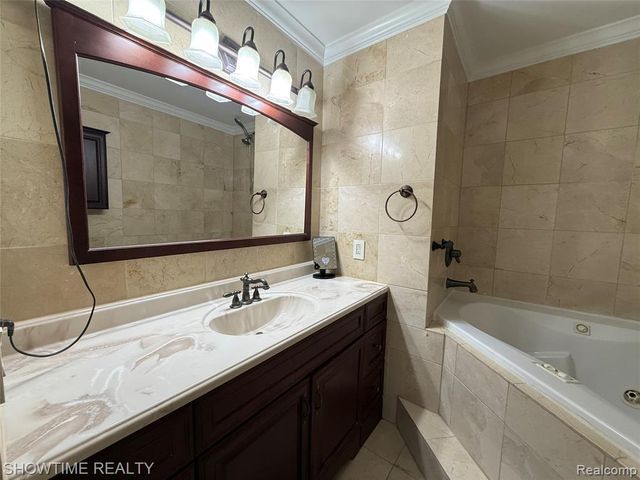 15536 Ashley, Macomb, MI 48044