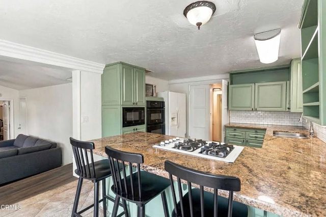 12211 Forest Trail, Sylmar, CA 91342