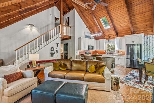 61 Greer Way, Mars Hill, NC 28754