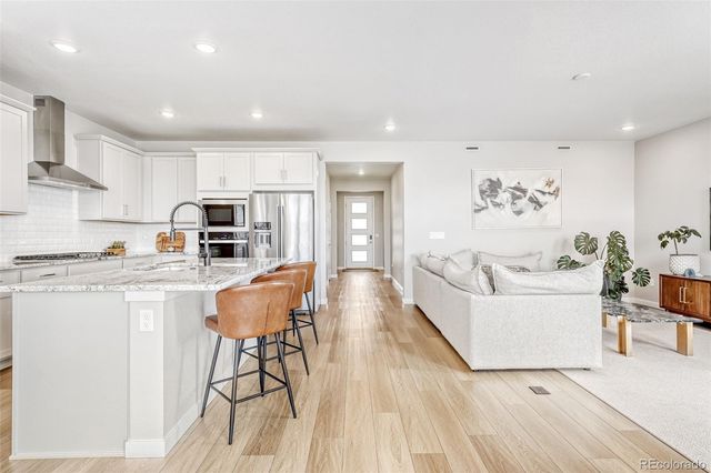 4021 N Biloxi Court, Aurora, CO 80019