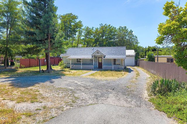 2688 Williams Highway, Grants Pass, OR 97527