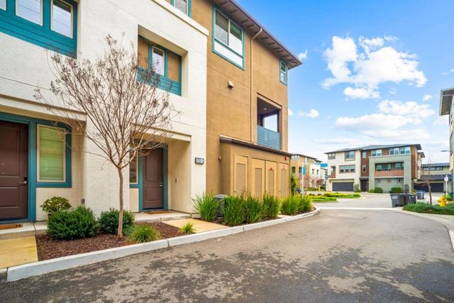 5720 Greige Circle G, Dublin, CA 94568