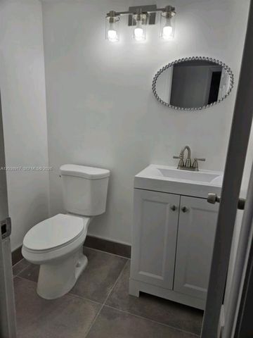 404 NW 68th Ave 304, Plantation, FL 33317