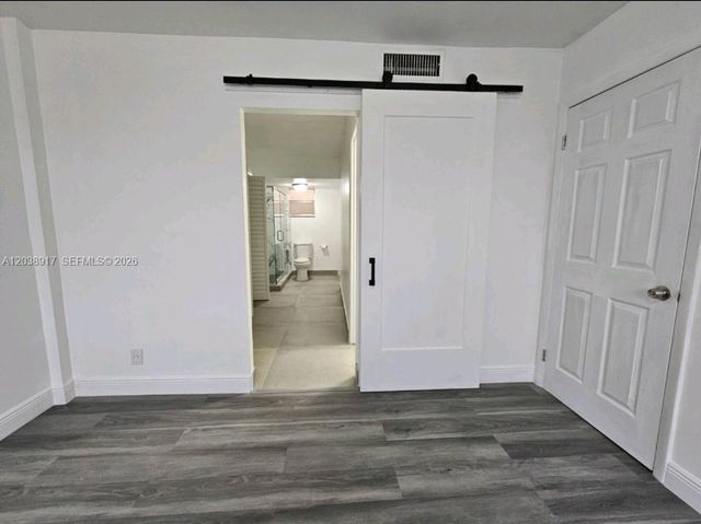404 NW 68th Ave 304, Plantation, FL 33317