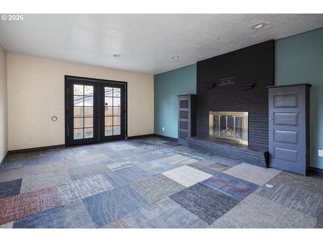 14525 Se FAIROAKS Ave, Milwaukie, OR 97267