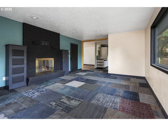 14525 Se FAIROAKS Ave, Milwaukie, OR 97267