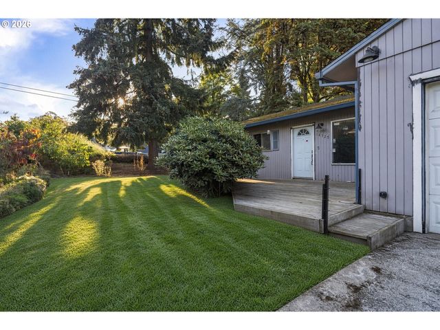 14525 Se FAIROAKS Ave, Milwaukie, OR 97267