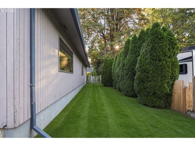 14525 Se FAIROAKS Ave, Milwaukie, OR 97267