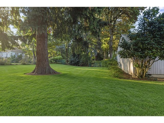 14525 Se FAIROAKS Ave, Milwaukie, OR 97267