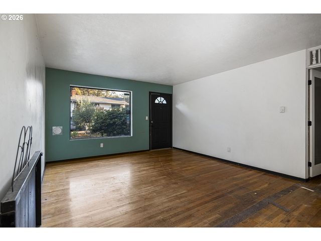 14525 Se FAIROAKS Ave, Milwaukie, OR 97267