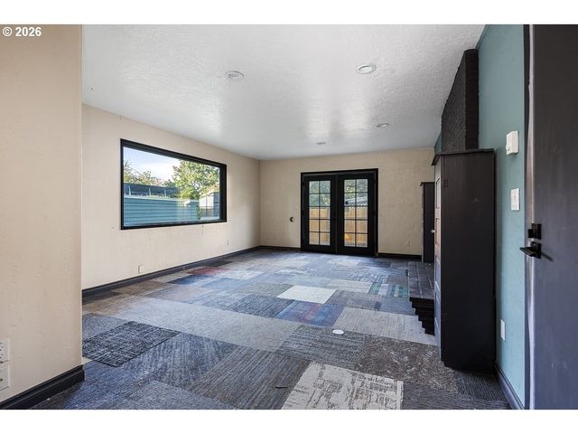 14525 Se FAIROAKS Ave, Milwaukie, OR 97267