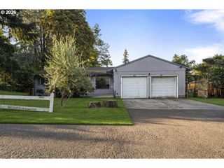 14525 Se FAIROAKS Ave, Milwaukie, OR 97267