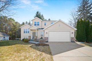 863 Cedar Woods Trail, Muskegon, MI 49441