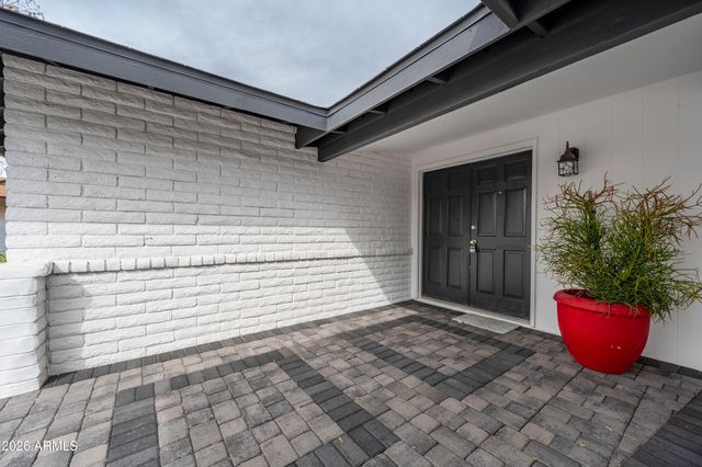 297 S HACIENDA Circle, Litchfield Park, AZ 85340