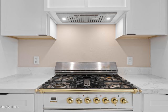 297 S HACIENDA Circle, Litchfield Park, AZ 85340