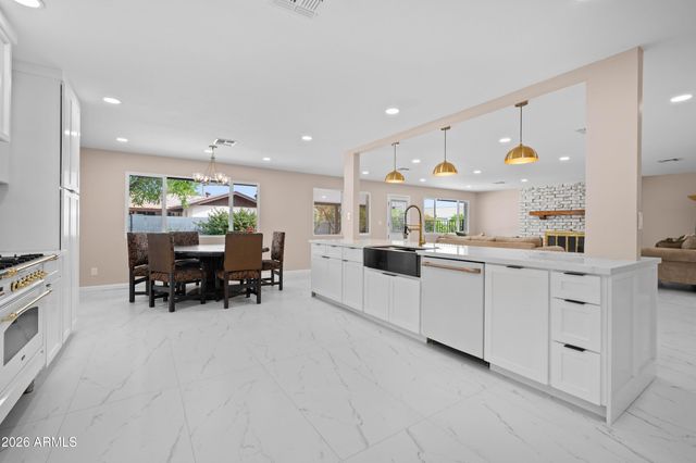 297 S HACIENDA Circle, Litchfield Park, AZ 85340