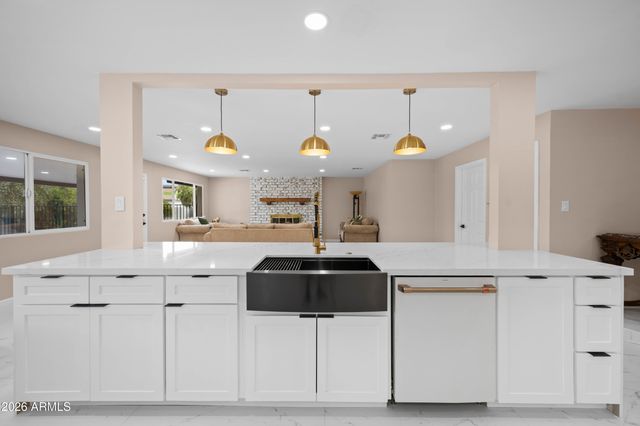 297 S HACIENDA Circle, Litchfield Park, AZ 85340