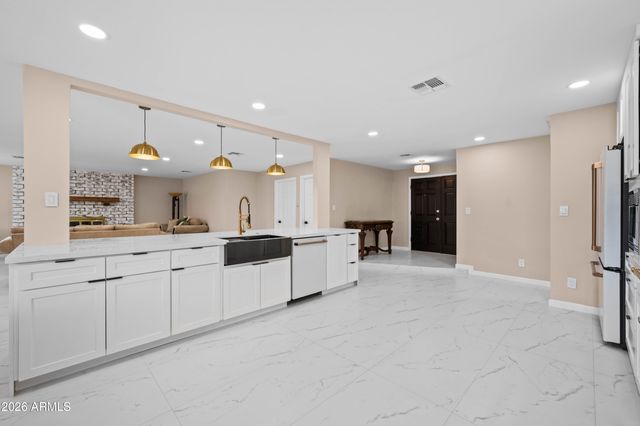 297 S HACIENDA Circle, Litchfield Park, AZ 85340