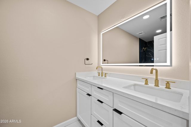 297 S HACIENDA Circle, Litchfield Park, AZ 85340