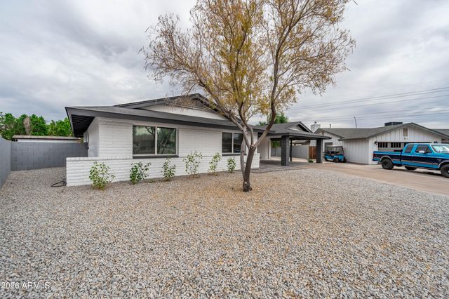 297 S HACIENDA Circle, Litchfield Park, AZ 85340