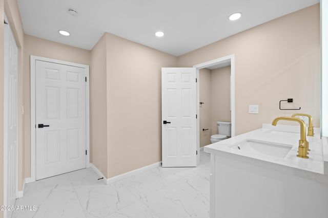 297 S HACIENDA Circle, Litchfield Park, AZ 85340