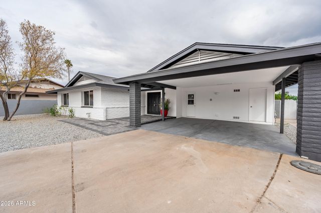 297 S HACIENDA Circle, Litchfield Park, AZ 85340