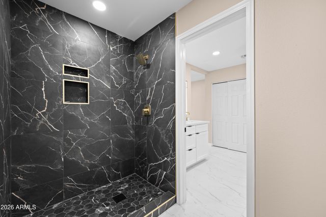 297 S HACIENDA Circle, Litchfield Park, AZ 85340