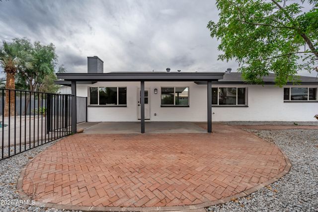 297 S HACIENDA Circle, Litchfield Park, AZ 85340