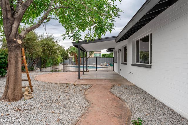 297 S HACIENDA Circle, Litchfield Park, AZ 85340